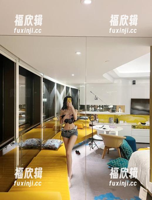 葛征 微密圈 - 葛征的写真太耀眼,连壁纸都直言:给我个镜头!