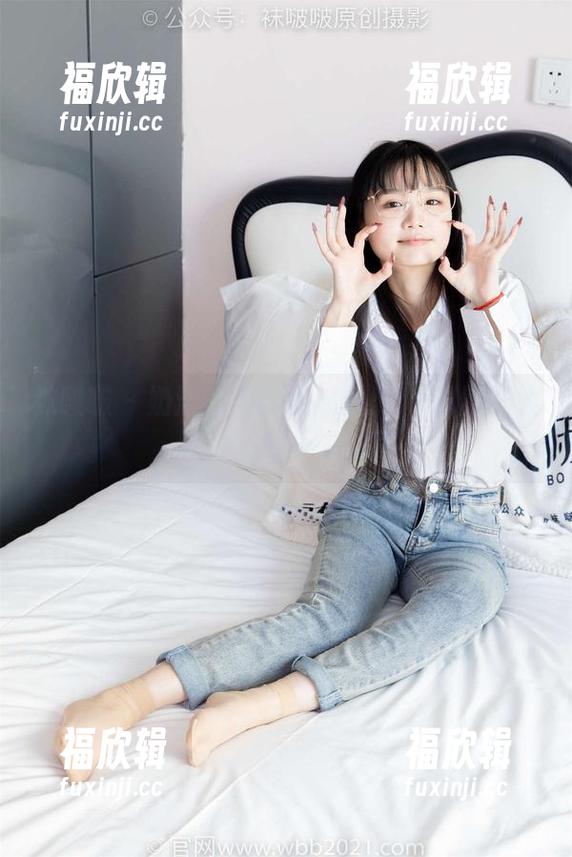 袜啵啵 - 奶油的美图大放送！JK制服花絮版，完全不收费哦