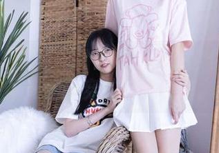 袜啵啵 – 高清作品呈现！奶油教你白船袜厚肉丝叠穿的时尚秘密。