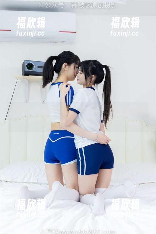 袜啵啵 - 原图曝光！稚予的双肉丝大揭秘，谁还敢说美食不撩人？