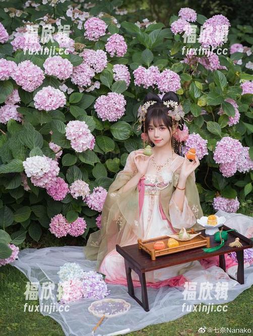 街边的春，贰加六的无圣光作品真是太出圈了！