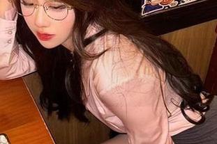 微密圈 – 泳衣写真集大放送：轩子巨2兔教你如何优雅游泳，下载别错过！
