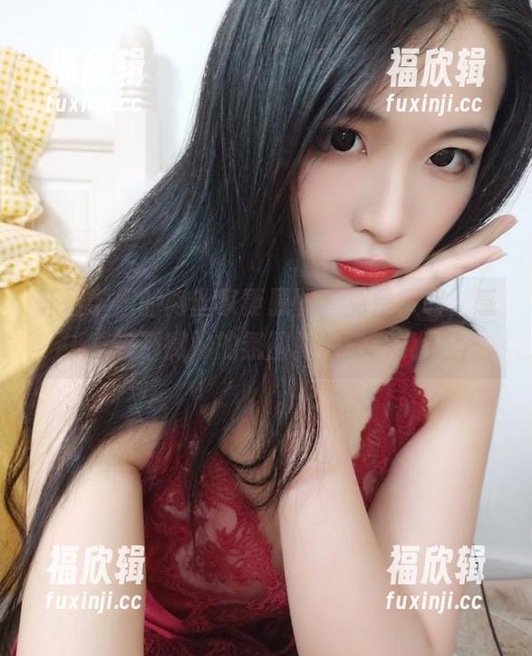 轩萧学姐的肉丝家妻原图，免费拿取，感受那微妙的氛围真是没话说