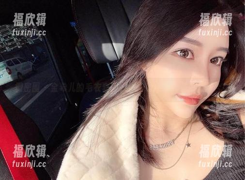 金希儿 微密圈 - 金希儿的毛衣套图更新,俏皮与优雅完美融合!