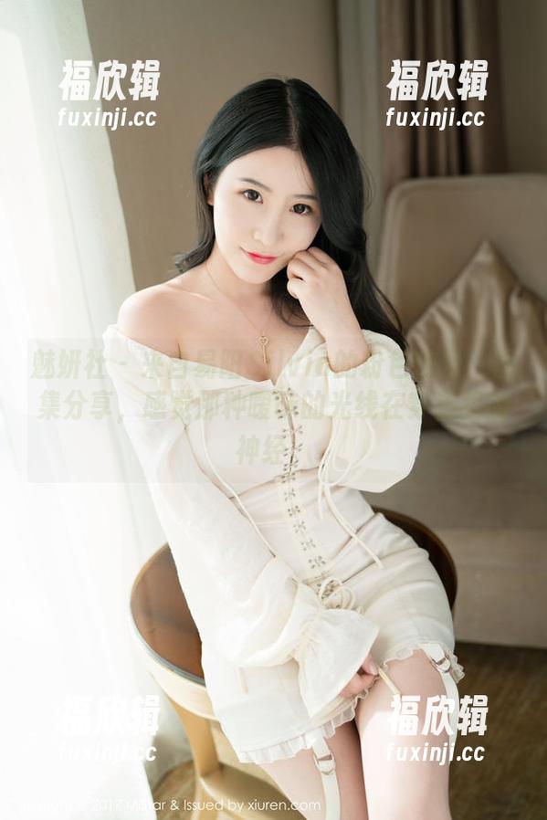 魅妍社 - 来自易阳Silvia的粉色信号：图集分享，感觉那种暧昧的光线在穿透我的神经。