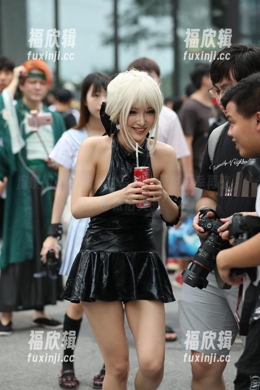 魔镜街拍-凯恩 魔镜街拍 - 凯恩的写真:即使雨季再来,也依旧美丽