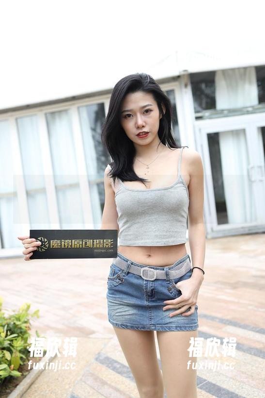 魔镜街拍-萌宝儿 魔镜街拍 - 萌宝儿的商业广场趣味大片:哈哈镜与包臀裙肉丝全集!