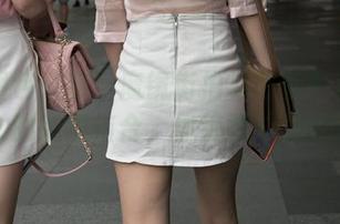 全套图包来袭！魔镜街拍与巴黎世家黑丝美女的完美结合，你绝对不想错过！