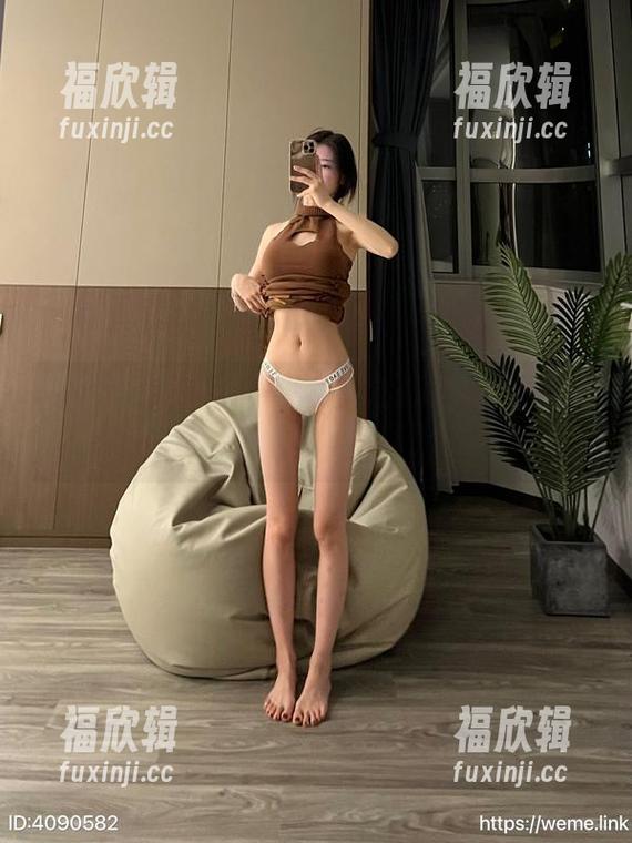 黎允熙 微密圈 - 超炫!黎允熙抹胸丁字裤作品集,下载轻松GET!